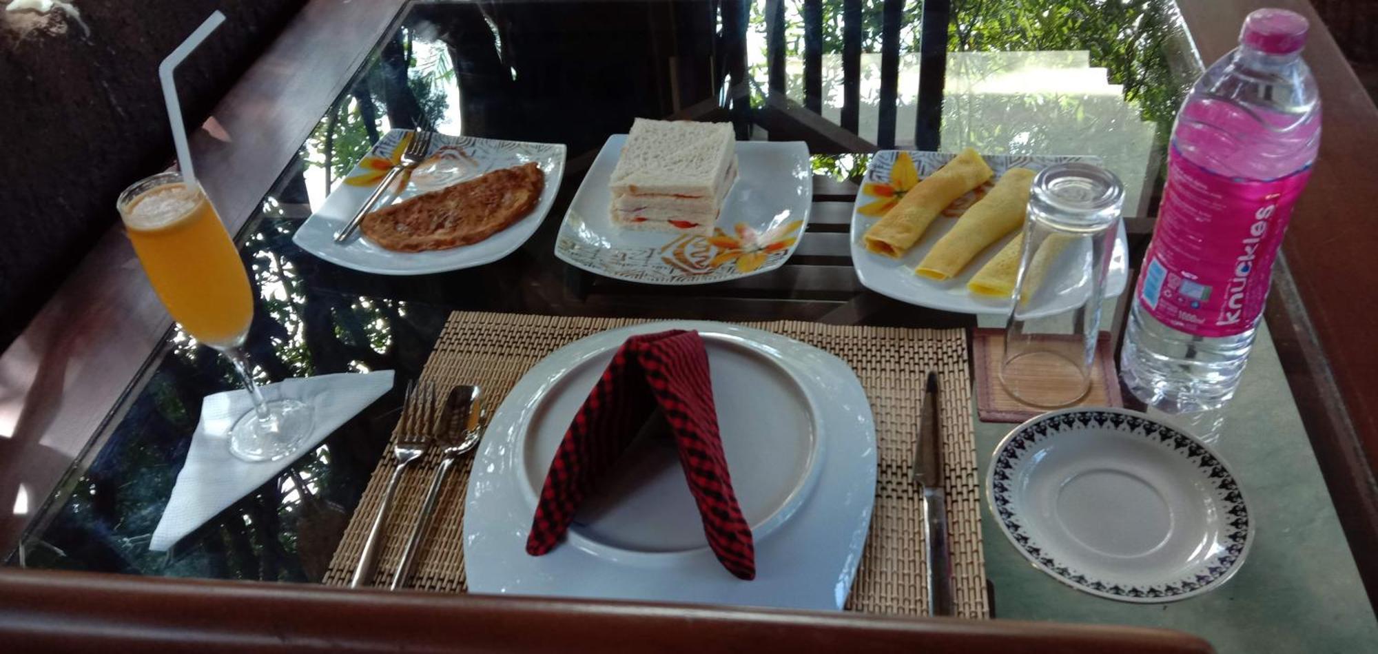 Induwara Safari Resort Udawalawe Esterno foto