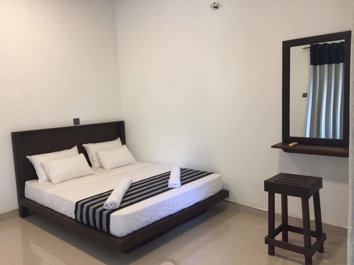 Induwara Safari Resort Udawalawe Esterno foto