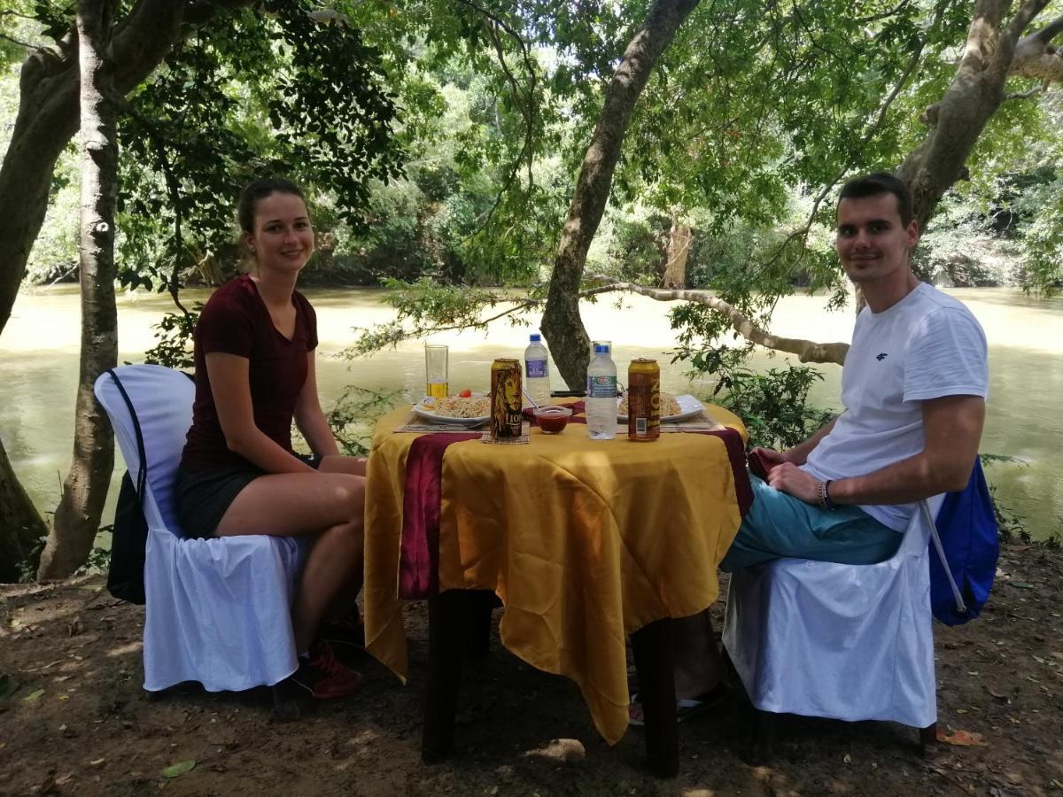 Induwara Safari Resort Udawalawe Esterno foto